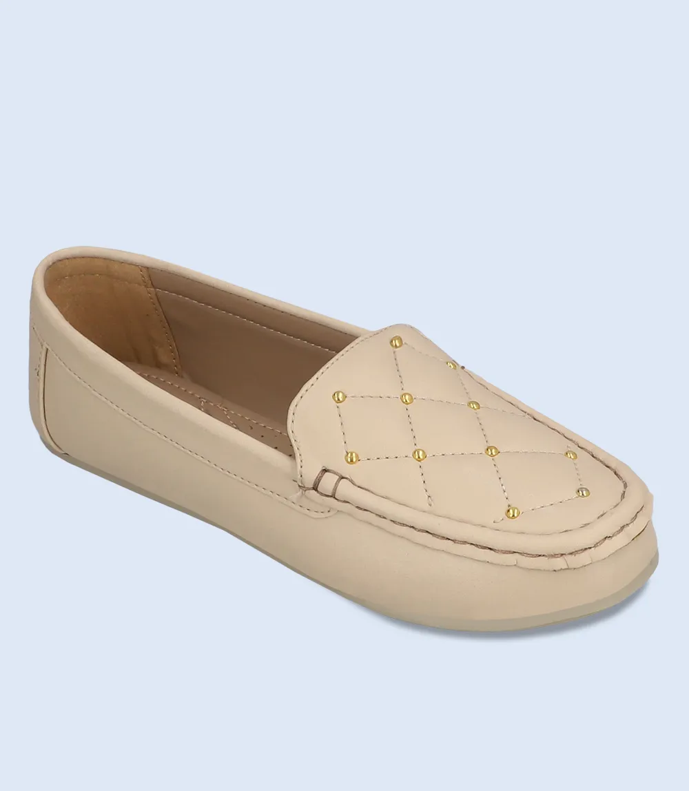 Beige Women's Comfort Moccasins - BW8601