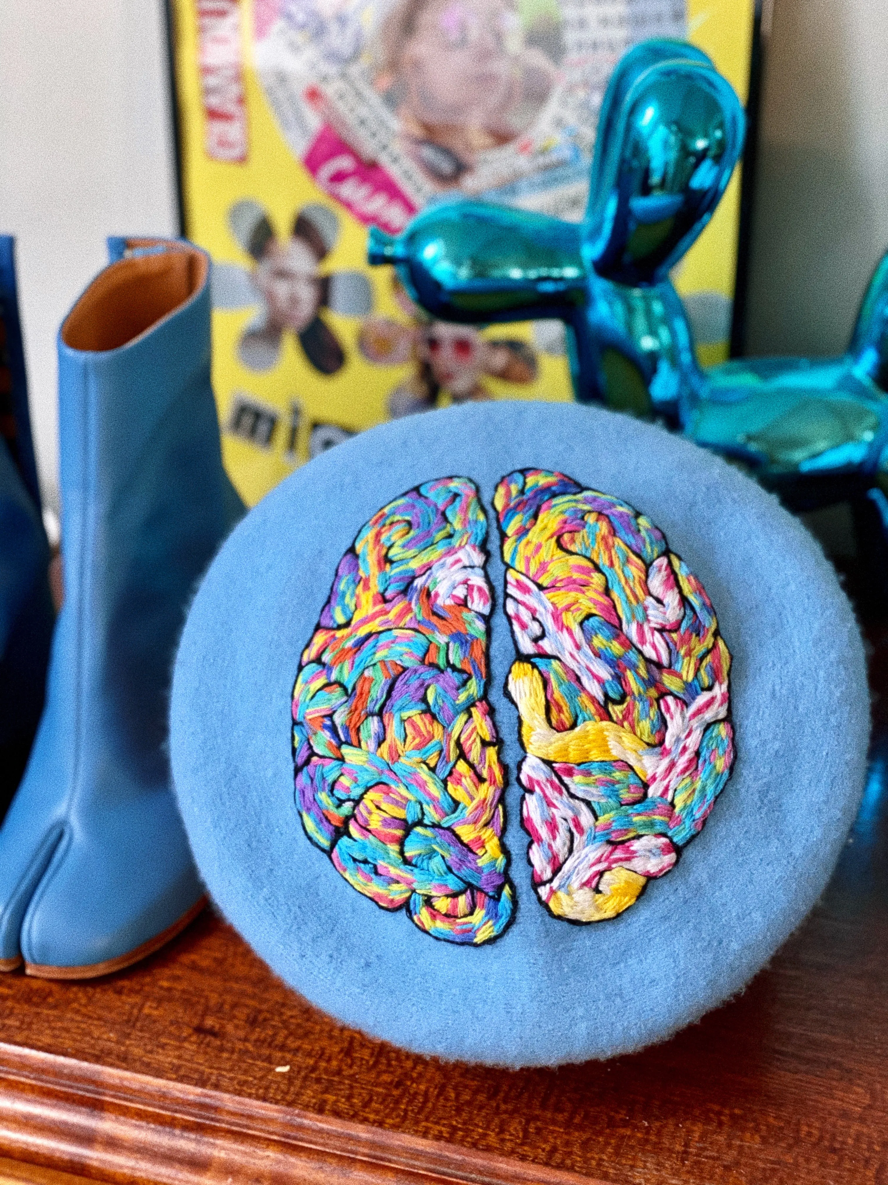 Blue beret from the brand Blue Brain.