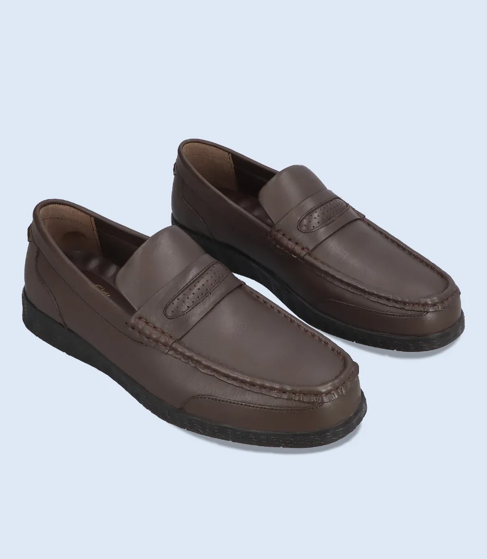 BM5233 Brown Men Driving Moccasins | Shop Now