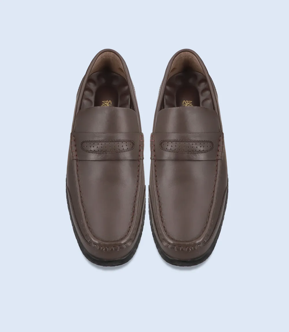 BM5233 Brown Men Driving Moccasins | Shop Now