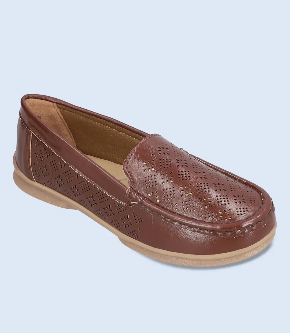 BW8469 Brown Women's Comfort Moccasins