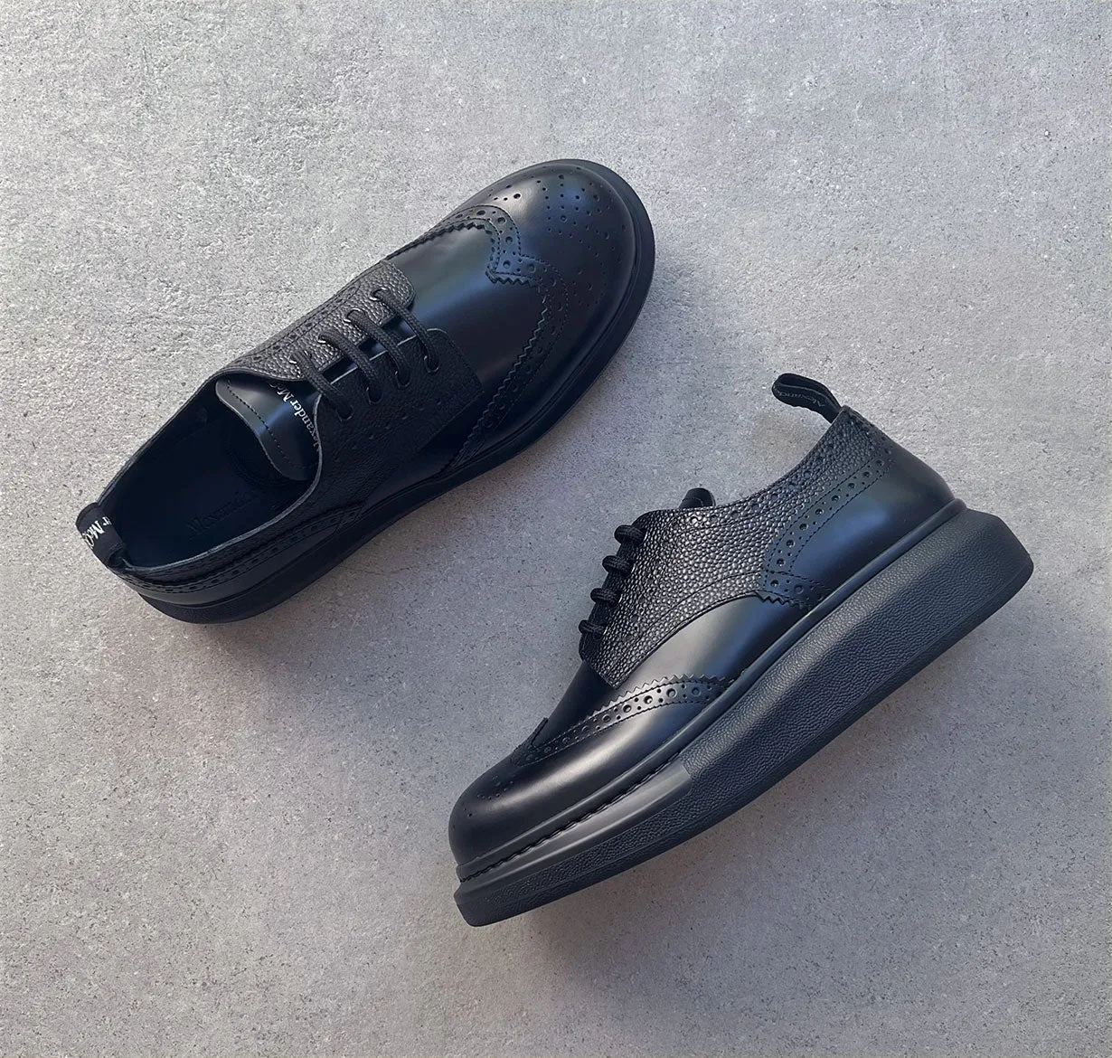 ES Hybrid Brogues, Black - Stylish and Comfortable Men's Shoes for Any Occasion.