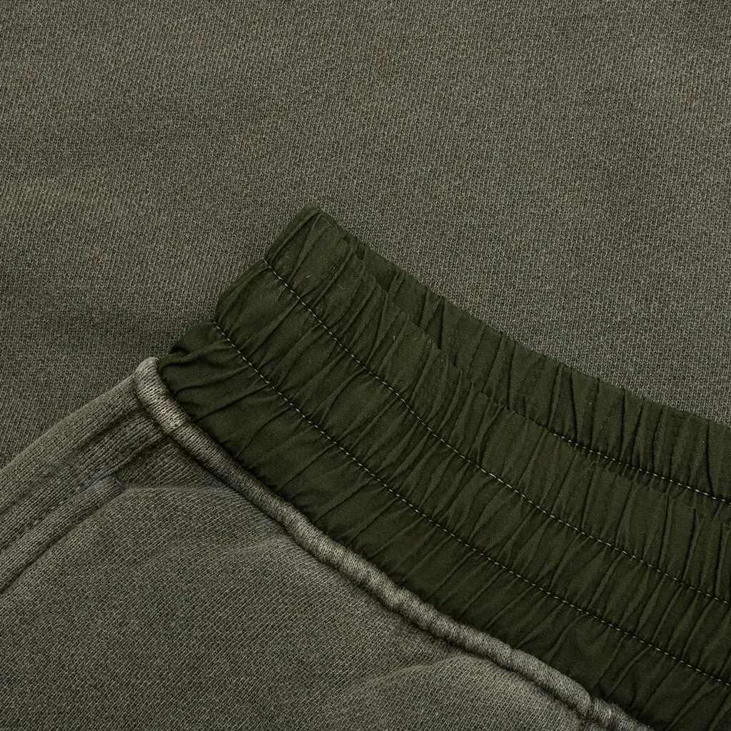 Marc sweatshort - olive pigment + Google SEO rewritten. Result: Olive pigment Marc sweatshorts - Buy Now!