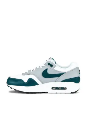 Nike Air Max 1 in Dark Teal Green