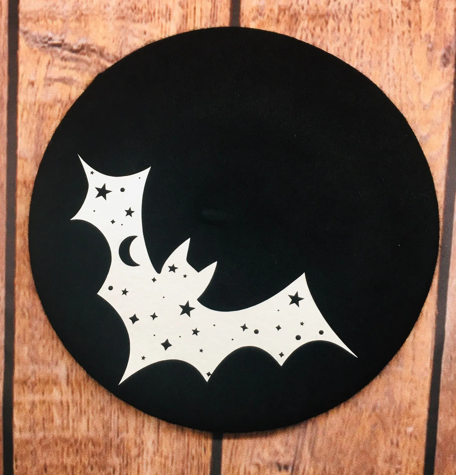 Vegan Beret - Starry Bat