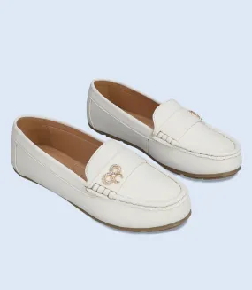 Women White Comfort Moccasins BW8882