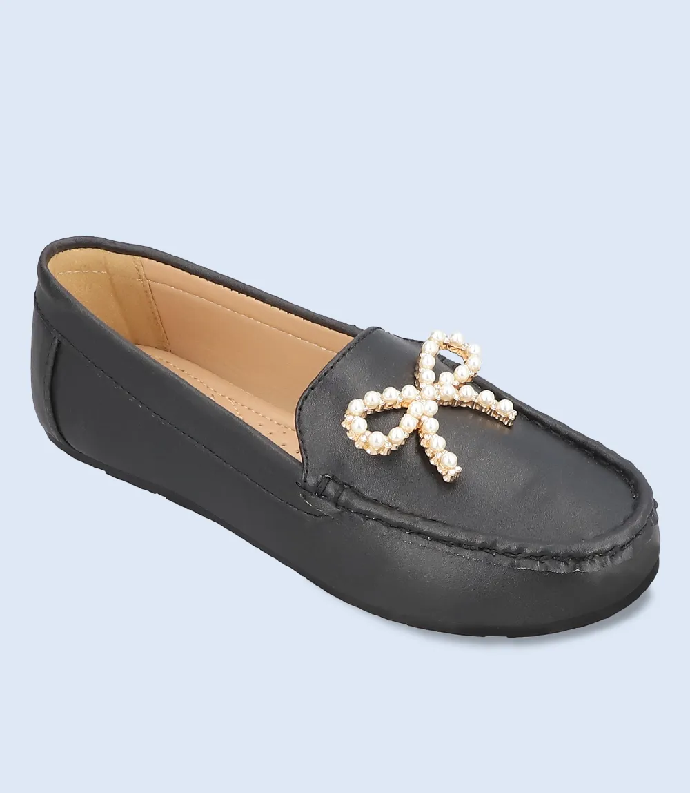 Women's Black Comfort Moccasins BW9640