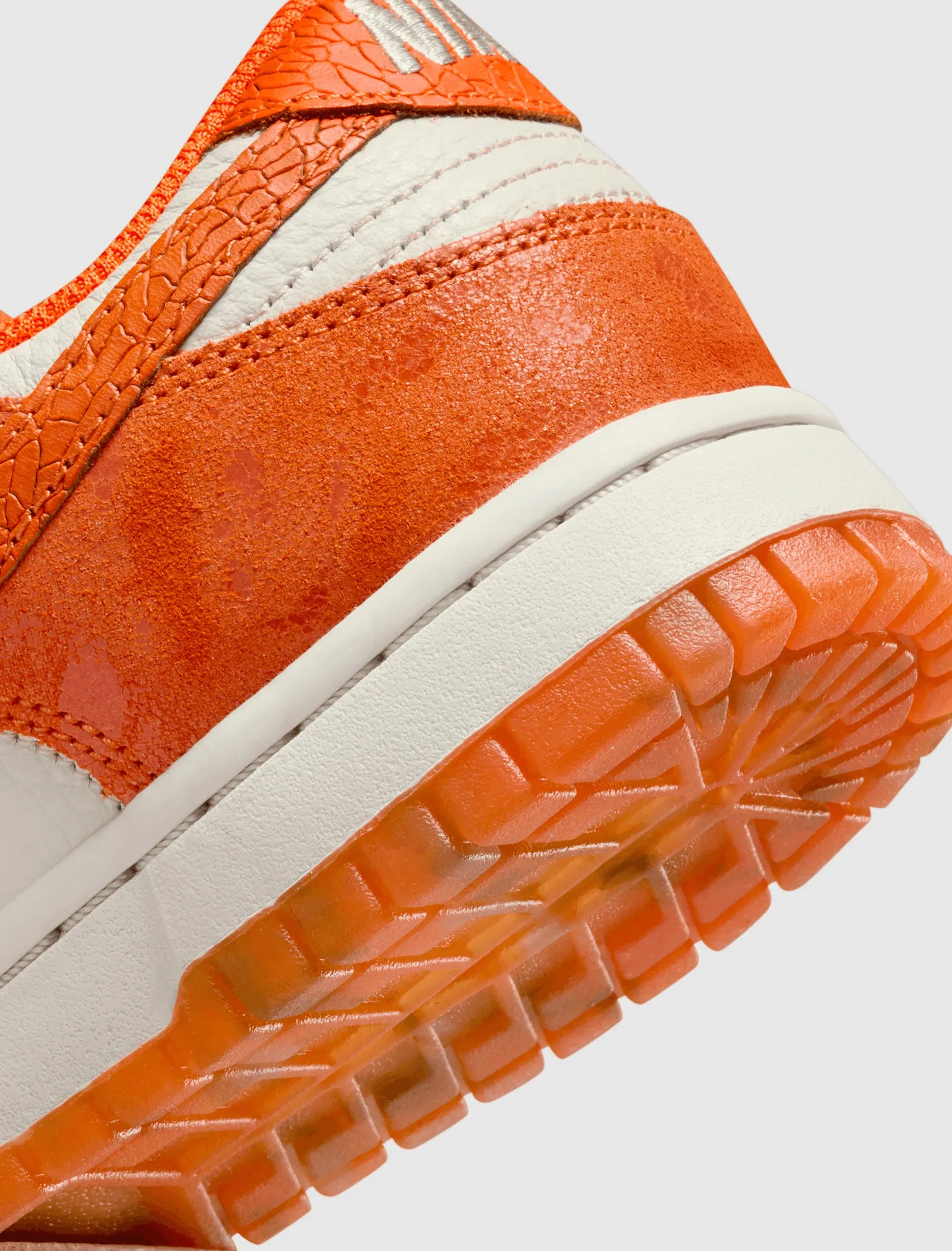 Women's Dunk Low Cracked Orange | Shop Now